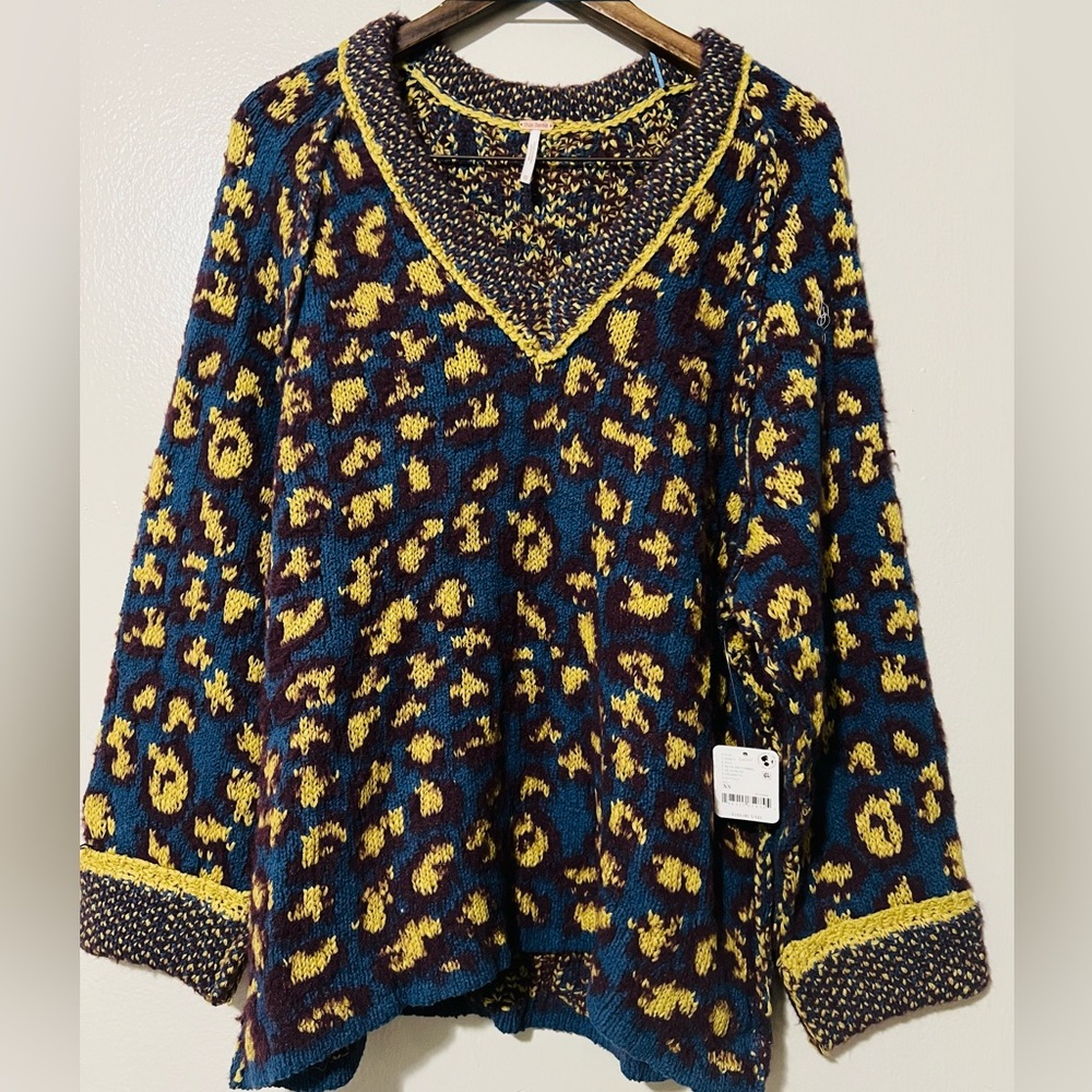 Free People Little Animal Pullover in Blue Fig Combo -XS